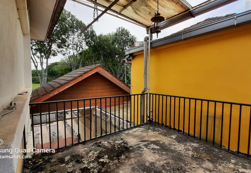 Persiaran Puncak Alam 1 