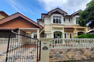 Persiaran Puncak Alam 1 