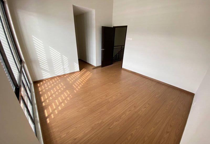 Persiaran Puncak Alam 1 