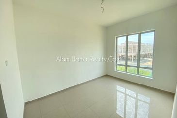 TAMAN PADANG TEMU PERMATA