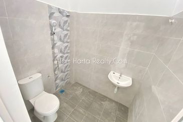 TAMAN PADANG TEMU PERMATA