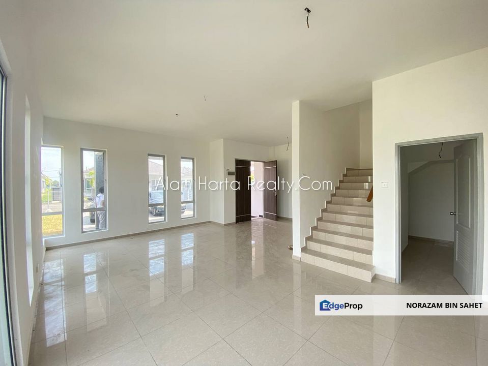 PADANG TEMU PERMATA UJONG PASIR MELAKA 2 STOREY SEMI D FREEHOLD FOR SALE , Melaka, Melaka Tengah