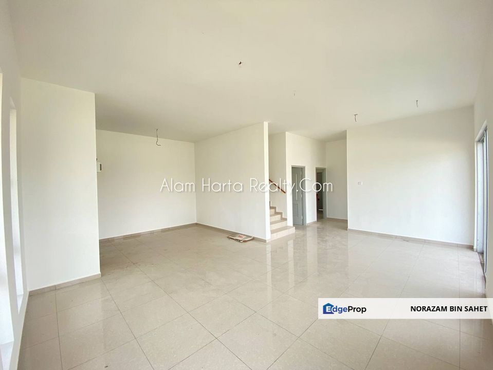 PADANG TEMU PERMATA UJONG PASIR MELAKA 2 STOREY SEMI D FREEHOLD FOR SALE , Melaka, Melaka Tengah