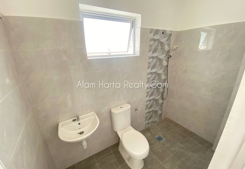 TAMAN PADANG TEMU PERMATA