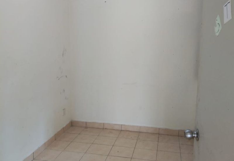 FOR SALE CORNER CLUSTER 2 TINGKAT AZ-ZAHARAH BANDAR PUNCAK ALAM