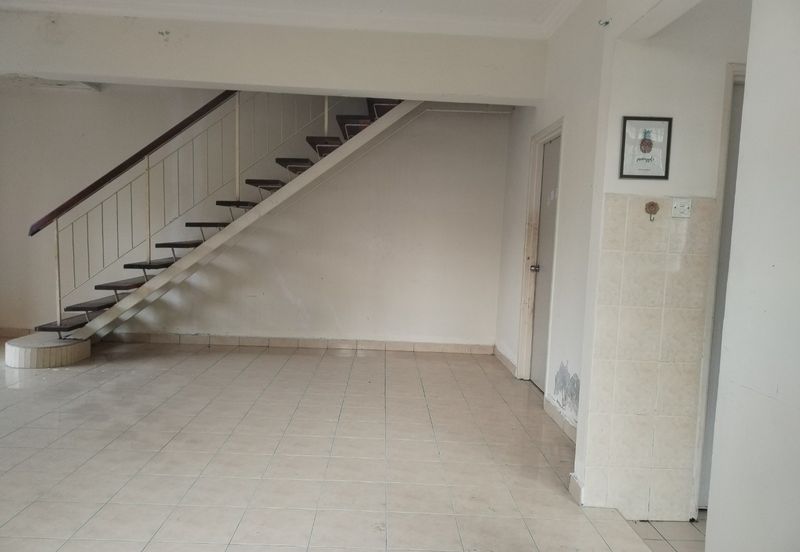 FOR SALE CORNER CLUSTER 2 TINGKAT AZ-ZAHARAH BANDAR PUNCAK ALAM