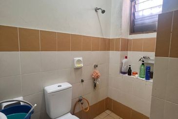 Jalan Makyong, Bandar Bukit Raja