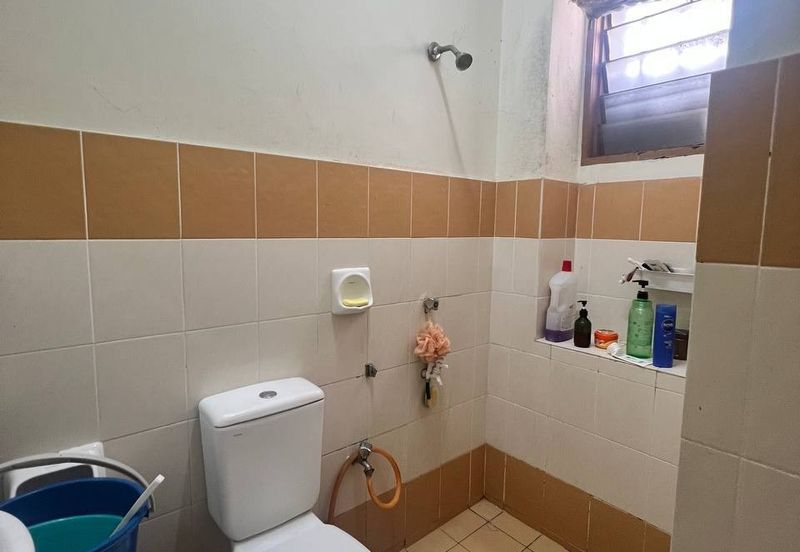 Jalan Makyong, Bandar Bukit Raja