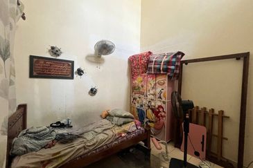 Jalan Makyong, Bandar Bukit Raja