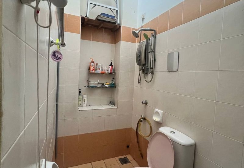 Jalan Makyong, Bandar Bukit Raja