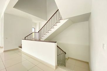 FOR SALE 3 STOREY SEMI D PARK VILLAS, TRILLIA BUKIT JELUTONG SHAH ALAM