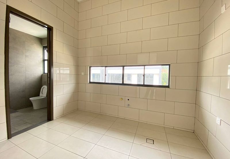 FOR SALE 3 STOREY SEMI D PARK VILLAS, TRILLIA BUKIT JELUTONG SHAH ALAM