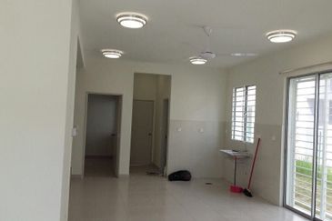 Persiaran Puncak Alam 1 