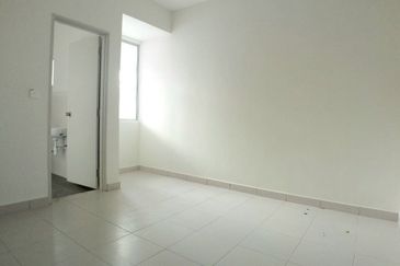 Persiaran Puncak Alam 1 