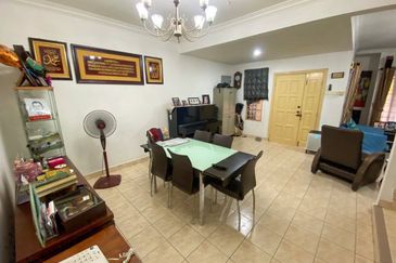 FOR SALE FREEHOLD RENOVATED  2 STOREY TERRACE JALAN SERAMBI BUKIT JELUTONG SHAH ALAM