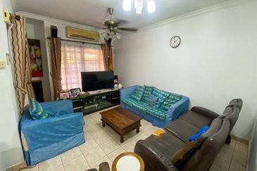 FOR SALE FREEHOLD RENOVATED  2 STOREY TERRACE JALAN SERAMBI BUKIT JELUTONG SHAH ALAM