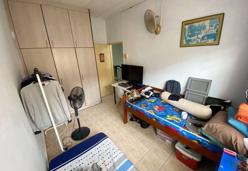 FOR SALE FREEHOLD RENOVATED  2 STOREY TERRACE JALAN SERAMBI BUKIT JELUTONG SHAH ALAM