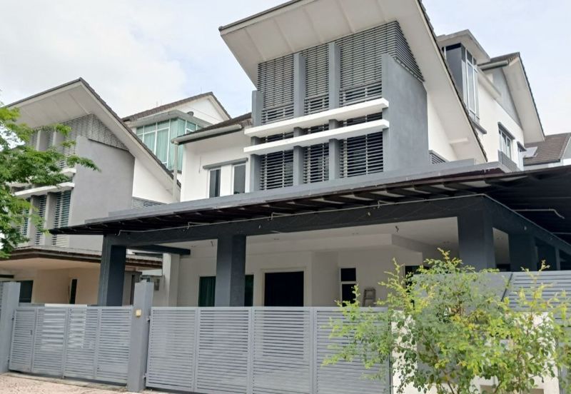 FOR SALE FREEHOLD RENOVATED 2.5 STOREY BUNGALOW USJ HEIGHTS SUBANG JAYA