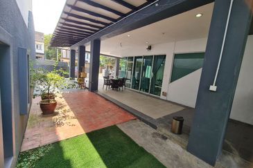 FOR SALE FREEHOLD RENOVATED 2.5 STOREY BUNGALOW USJ HEIGHTS SUBANG JAYA