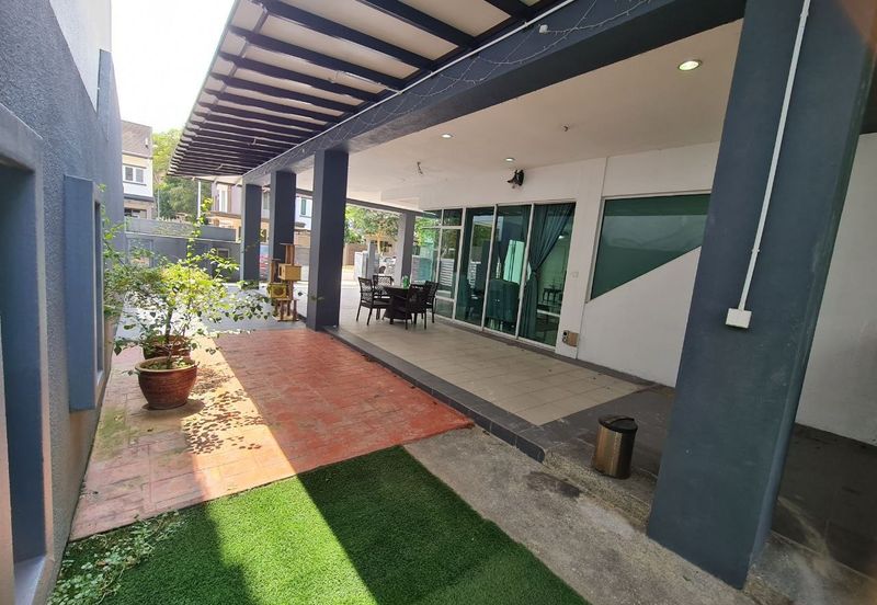 FOR SALE FREEHOLD RENOVATED 2.5 STOREY BUNGALOW USJ HEIGHTS SUBANG JAYA