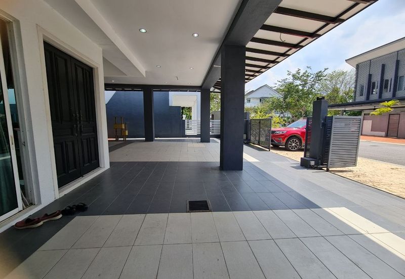 FOR SALE FREEHOLD RENOVATED 2.5 STOREY BUNGALOW USJ HEIGHTS SUBANG JAYA