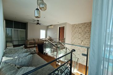 FOR SALE FREEHOLD RENOVATED 2.5 STOREY BUNGALOW USJ HEIGHTS SUBANG JAYA