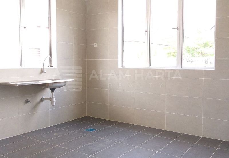 Pulau Indah ( Pulau Lumut )