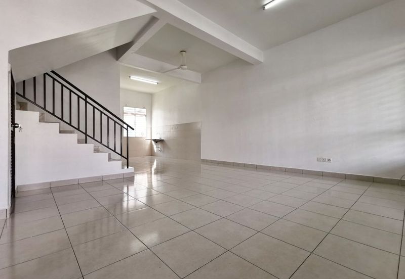 Persiaran Puncak Alam 1 