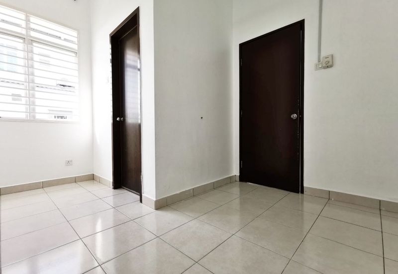 Persiaran Puncak Alam 1 