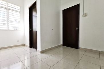 Persiaran Puncak Alam 1 