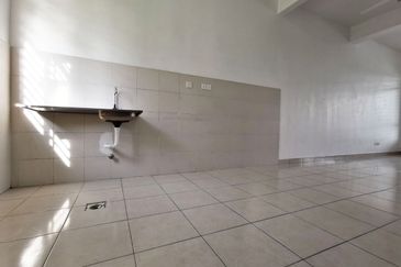 Persiaran Puncak Alam 1 