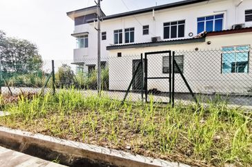 Persiaran Puncak Alam 1 