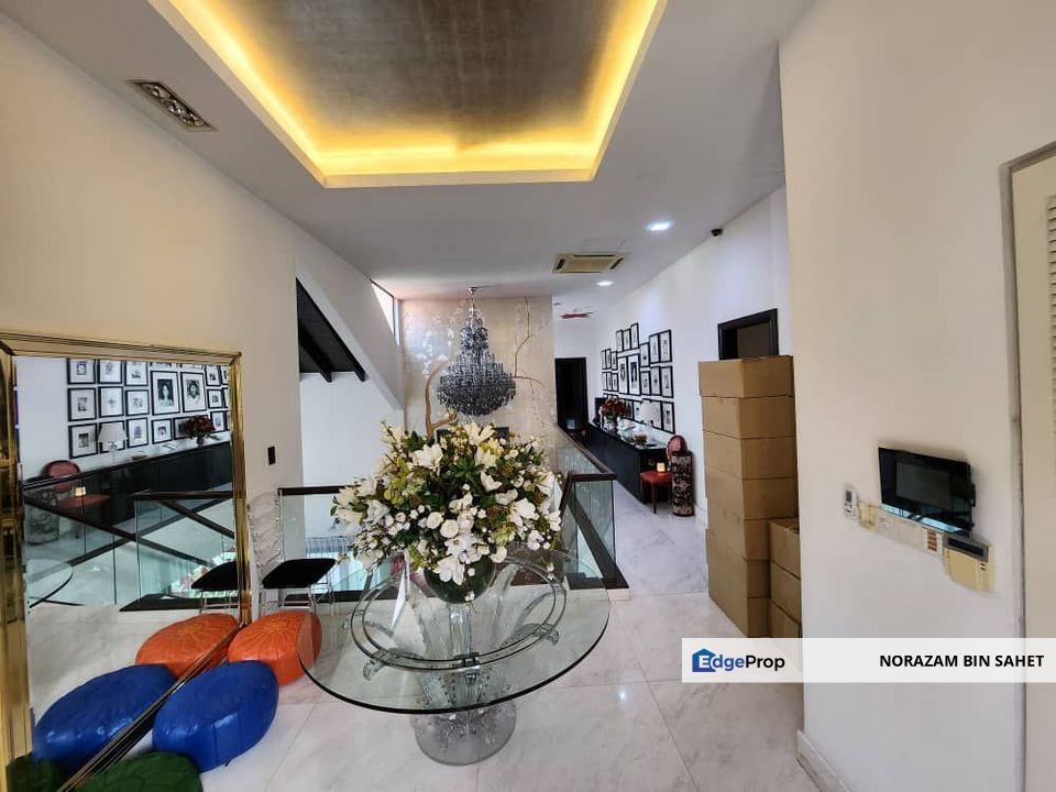 KIARA HILLS SRI HARTAMAS KUALA LUMPUR FREEHOLD BUNGALOW WITH SWIMMING POOL FOR SALE, Kuala Lumpur, Sri Hartamas 