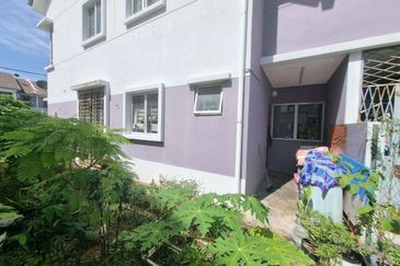 Persiaran Puncak Alam 1 