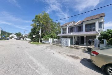 Persiaran Puncak Alam 1 