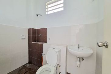 Persiaran Puncak Alam 1 