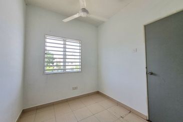 Persiaran Puncak Alam 1 