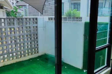 Persiaran Puncak Alam 1 