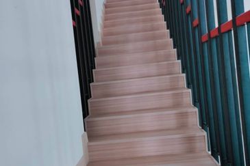 Persiaran Puncak Alam 1 