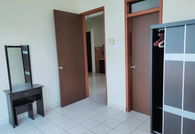 Persiaran Puncak Alam 1 