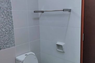 Persiaran Puncak Alam 1 