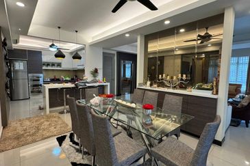 DANAU MUTIARA PRESINT 16 PUTRAJAYA CORNER FREEHOLD 2.5 STOREY BUNGALOW FOR SALE