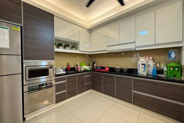 DANAU MUTIARA PRESINT 16 PUTRAJAYA CORNER FREEHOLD 2.5 STOREY BUNGALOW FOR SALE