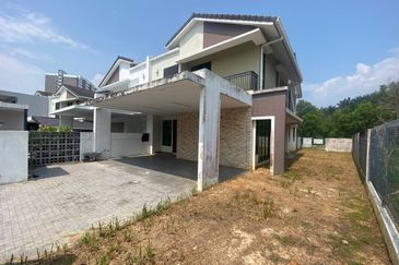 PUNCAK BESTARI BANDAR PUNCAK ALAM SELANGOR 2 STOREY SEMI D FOR SALE