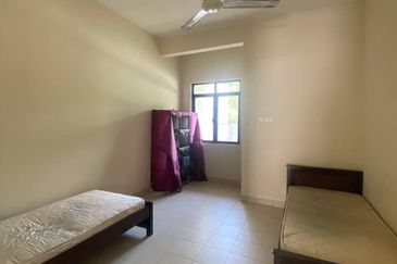 PUNCAK BESTARI BANDAR PUNCAK ALAM SELANGOR 2 STOREY SEMI D FOR SALE