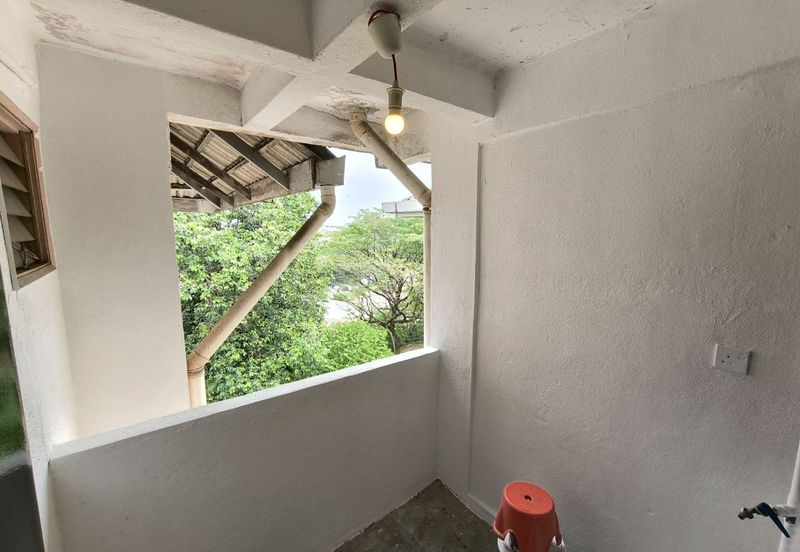 Pangsapuri Kiambang, Bukit Subang