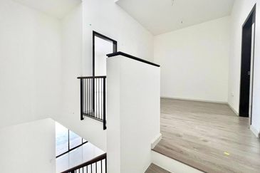 Nadira 3 @ Bukit Raja