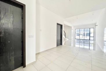 Nadira 3 @ Bukit Raja