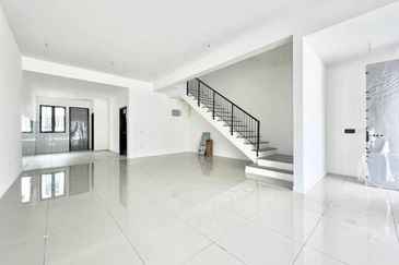 Nadira 3 @ Bukit Raja