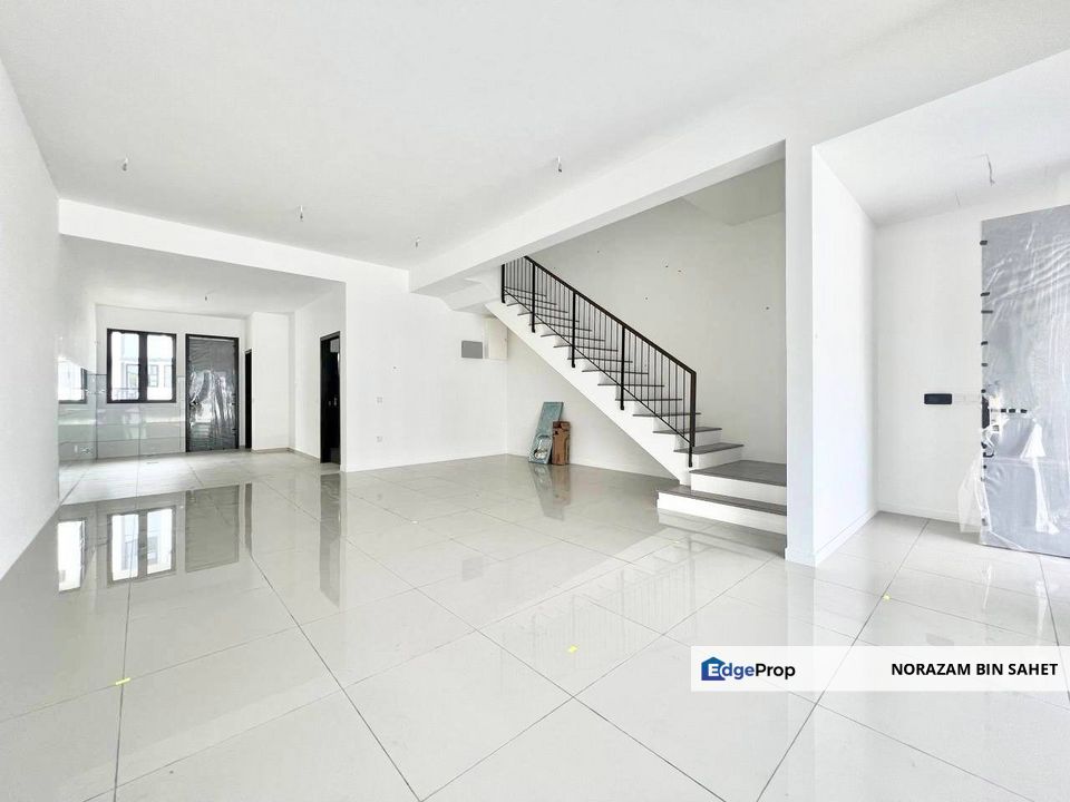 BANDAR BUKIT RAJA KLANG SELANGOR FREEHOLD 2 STOREY TERRACE NADIRA 3 FOR SALE, Selangor, Klang